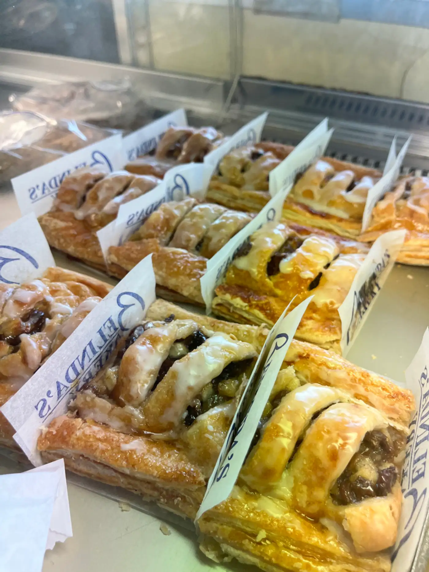 Floral decorated cakes on display at the Fordingbridge tea rooms